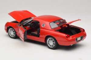 Ford Thunderbird Sarkans Maisto 1:18 31620 Metāls — attēls 5 no 8