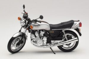 Honda CBX 1000 Sudrabs Minichamps 1:12 08MDM-CBX-810A Metāls — attēls 2 no 6