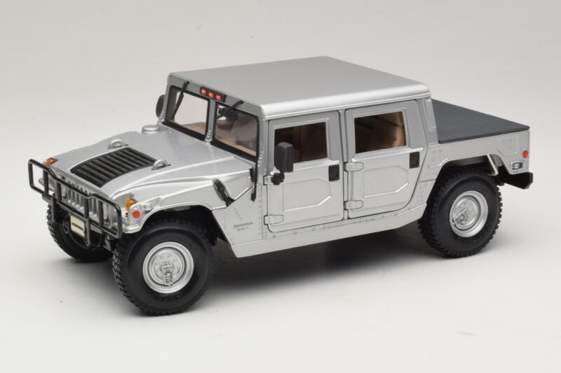 Hummer H1 Hardtop Sudraba Maisto 1:18 36857 Metāls