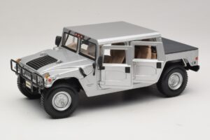 Hummer H1 Hardtop Sudraba Maisto 1:18 36857 Metāls — attēls 2 no 8