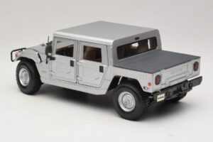 Hummer H1 Hardtop Sudraba Maisto 1:18 36857 Metāls — attēls 7 no 8