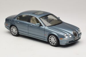 Jaguar S-Type X200 Zils Maisto 1:18 31865 Metāls — attēls 6 no 8