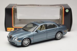 Jaguar S-Type X200 Zils Maisto 1:18 31865 Metāls — attēls 8 no 8