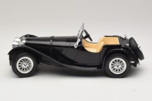 Jaguar SS100 Roadster Melns Bburago 1:18 3006-M3 Metāls — attēls 3 no 6
