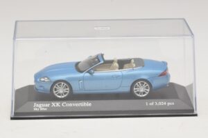 Jaguar XK X150 Kabriolets Gaiši Zils Metālisks Minichamps 1:43 400130530 Metāls — attēls 4 no 5