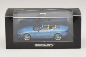 Jaguar XK X150 Kabriolets Gaiši Zils Metālisks Minichamps 1:43 400130530 Metāls — attēls 5 no 5