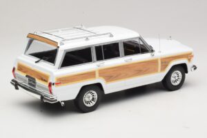 Jeep Grand Wagoneer Balts KK-Scale 1:18 KKDC181111 Metāls — attēls 2 no 6