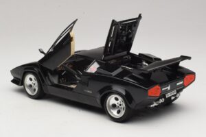 Lamborghini Countach 5000 Quattrovalvole Melns Bburago 1:18 3337 Metāls — attēls 5 no 8