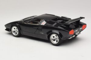 Lamborghini Countach 5000 Quattrovalvole Melns Bburago 1:18 3337 Metāls — attēls 7 no 8