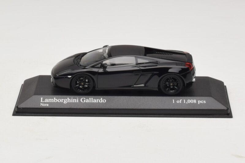 Lamborghini Gallardo Melns Minichamps 1:43 Lamborghini Gallardo Melns Minichamps 1:43 400103504 Metāls