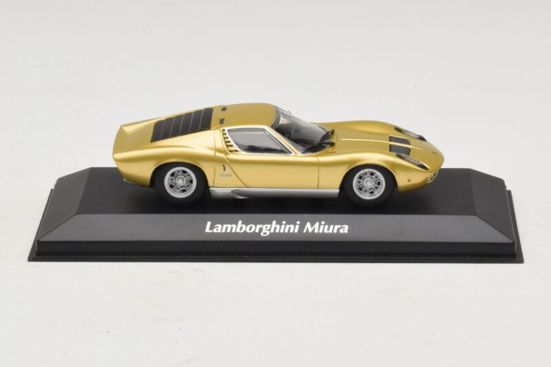 Lamborghini Miura P400 Zelta Maxichamps 1:43 940103002 Metāls