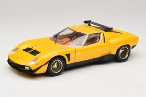 Lamborghini Miura SVR Dzeltens & Melns Kyosho 1:18 08319GY Metāls