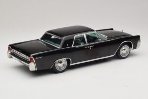 Lincoln Continental Melns KK-Scale 1:18 KKDC181483 Metāls — attēls 2 no 6