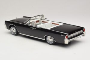 Lincoln Continental Convertible Melns Bad Boys KK-Scale 1:18 KKDC181521 Metāls — attēls 6 no 7