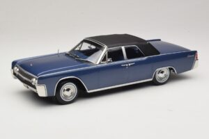 Lincoln Continental Convertible Zils Metālisks The Lincoln Lawyer KK-Scale 1:18 KKDC181522 Metāls — attēls 2 no 7