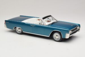 Lincoln Continental Convertible Tirkīza Metālisks KK-Scale 1:18 KKDC181524 Metāls — attēls 5 no 7