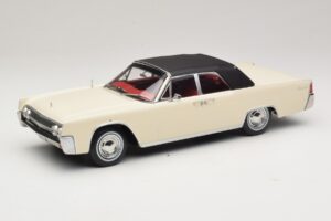 Lincoln Continental Convertible Balts John F. Kennedy KK-Scale 1:18 KKDC181523 Metāls — attēls 2 no 7