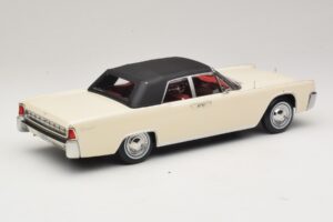 Lincoln Continental Convertible Balts John F. Kennedy KK-Scale 1:18 KKDC181523 Metāls — attēls 3 no 7