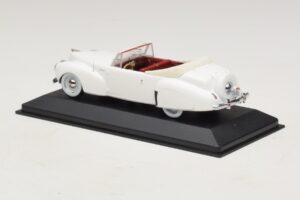 Lincoln Continental Kabriolets Balts Minichamps 1:43 400082501 Metāls — attēls 3 no 5