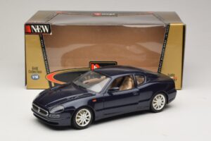 Maserati 3200 GT Zils Bburago 1:18 3371-P1 Metāls — attēls 8 no 8