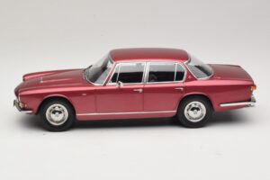 Maserati Quattroporte I Sarkans Metālisks KK-Scale 1:18 KKDC181512 Metāls — attēls 3 no 6