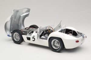 Maserati Tipo 61 #5 Camoradi S. Moss / D. Gurney 1000km Nurburgring Winner 1960 Minichamps 1:12 120601205 Metāls — attēls 5 no 8