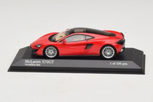 McLaren 570GT Vermillion Red Minichamps 1:43 537154522 Metāls