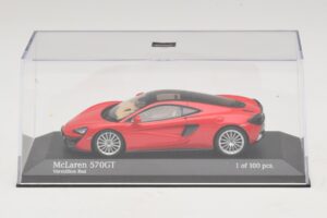 McLaren 570GT Vermillion Red Minichamps 1:43 537154522 Metāls — attēls 4 no 5