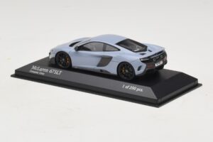 McLaren 675LT Ceramic Grey Minichamps 1:43 537154420 Metāls — attēls 3 no 5