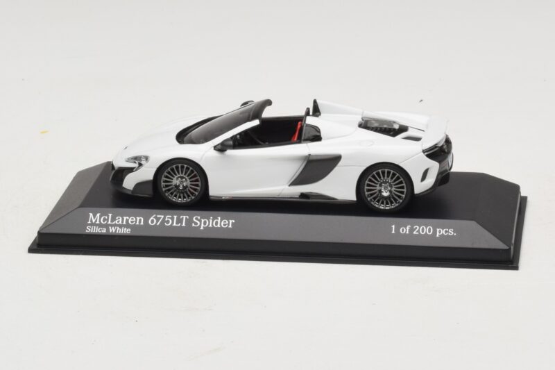 McLaren 675LT Spider Silica White Minichamps 1:43 537154432 Metāls