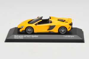 McLaren 675LT Spider Volcano Yellow Minichamps 1:43 537154430 Metāls