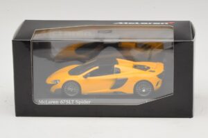McLaren 675LT Spider Volcano Yellow Minichamps 1:43 537154430 Metāls — attēls 5 no 5
