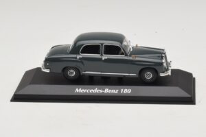 Mercedes 180 W120 Pelēks Maxichamps 1:43 Mercedes 180 W120 Pelēks Maxichamps 1:43 940033100 Metāls