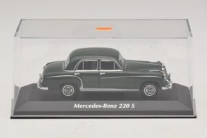 Mercedes 220 S W180 Tumši Zaļš Maxichamps 1:43 940033001 Metāls — attēls 4 no 5