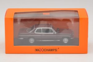 Mercedes 230 CE C123 Sarkans Maxichamps 1:43 940032221 Metāls — attēls 5 no 5