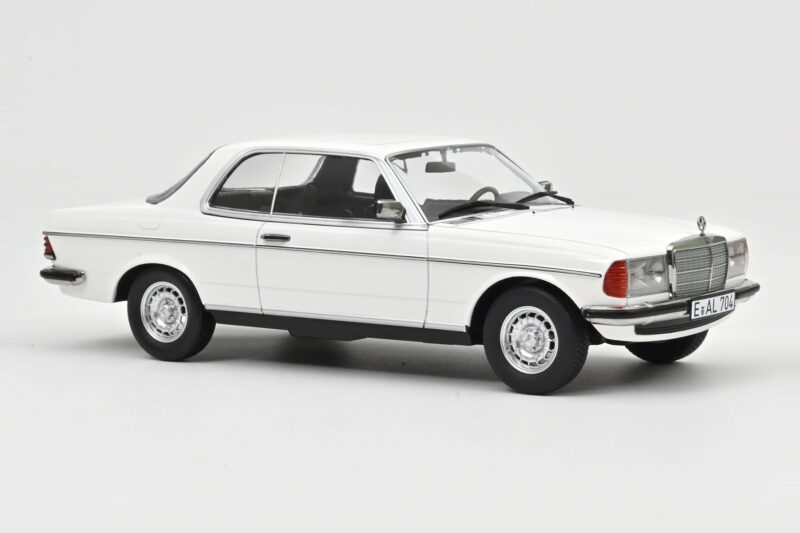 Mercedes 280 CE C123 Classic White Norev 1:18 Mercedes 280 CE C123 Classic White Norev 1:18 183986 Metāls