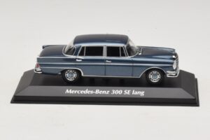 Mercedes 300 SE W112 Lang Zils Metālisks Maxichamps 1:43 Mercedes 300 SE W112 Lang Zils Metālisks Maxichamps 1:43 940035200 Metāls