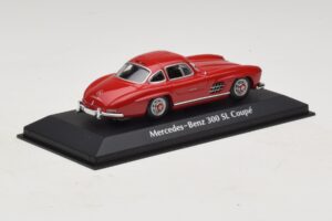 Mercedes 300 SL W198 Sarkans Maxichamps 1:43 940039001 Metāls — attēls 2 no 5