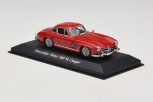 Mercedes 300 SL W198 Sarkans Maxichamps 1:43 940039001 Metāls — attēls 3 no 5