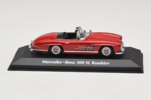 Mercedes 300 SL W198 Roadster Sarkans Maxichamps 1:43 Mercedes 300 SL W198 Roadster Sarkans Maxichamps 1:43 940039031 Metāls