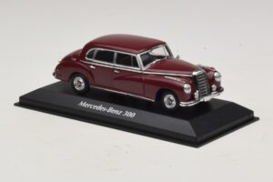 Mercedes 300 W186 Tumši Sarkans Maxichamps 1:43 940039060 Metāls — attēls 3 no 5