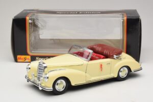 Mercedes 300S Krēmkrāsas Maisto 1:18 31806 Metāls — attēls 8 no 8