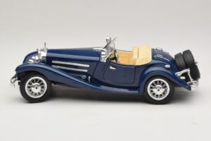 Mercedes 500K Roadster Zils Bburago 1:20 3070 Metāls — attēls 4 no 8
