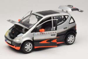 Mercedes A-Class W168 D. Coulthard Sudraba Maisto 1:18 35841 Metāls — attēls 2 no 8