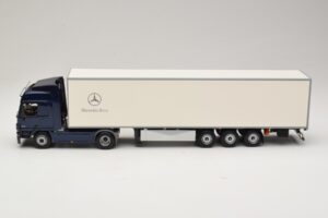 Mercedes Actros 1044 Zils Minichamps 1:43 B66000604 Metāls — attēls 3 no 7