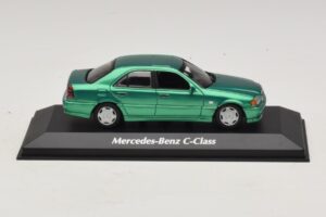 Mercedes C-Class W202 Zaļš Metālisks Maxichamps 1:43 Mercedes C-Class W202 Zaļš Metālisks Maxichamps 1:43 940037061 Metāls