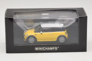 Mini Cooper One R50 ar Aero Paku Dzeltens Minichamps 1:43 431138274 Metāls — attēls 4 no 4