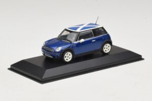 Mini Cooper S R53 Zils Ar Skotijas Karogu Minichamps 1:43 MINI016 Metāls — attēls 2 no 5