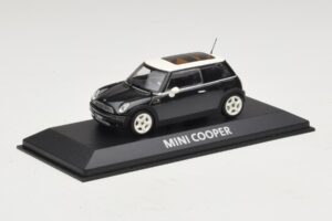 Mini Cooper S R53 Tumši Zaļš Ar Panorāmas Jumtu Minichamps 1:43 MINI015 Metāls — attēls 2 no 4