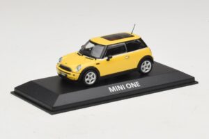 Mini Cooper S R53 Liquid Yellow Ar Panorāmas Jumtu Minichamps 1:43 MINI013 Metāls — attēls 2 no 4